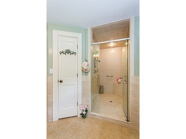123 Beal Road Waltham, MA 02453 - Photo 10 of 24 Gallery Image 10