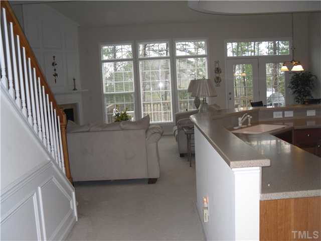 8140 Sommerwell Street Raleigh, NC 27613 - Photo 11 of 23 Kitchen/Family Room