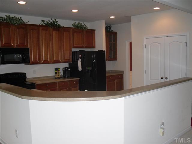 8140 Sommerwell Street Raleigh, NC 27613 - Photo 12 of 23 Gallery Image 12