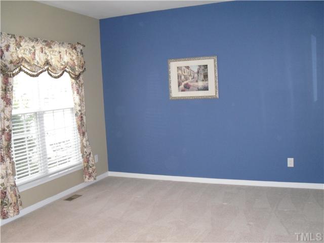 8140 Sommerwell Street Raleigh, NC 27613 - Photo 4 of 23 Gallery Image 4