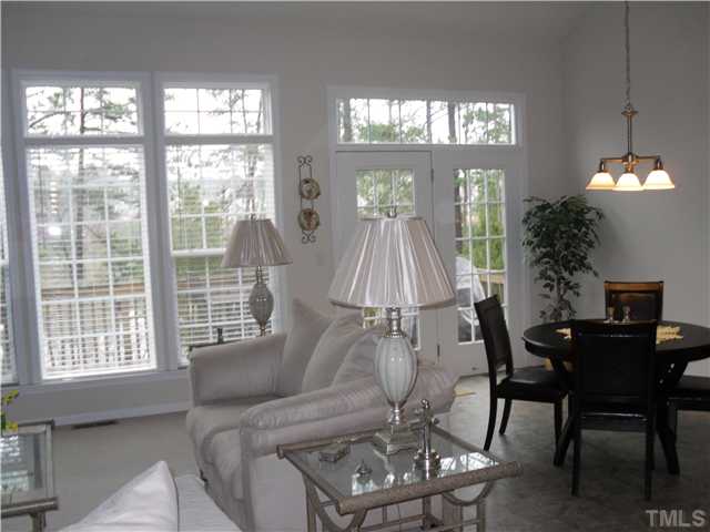 8140 Sommerwell Street Raleigh, NC 27613 - Photo 6 of 23 Gallery Image 6