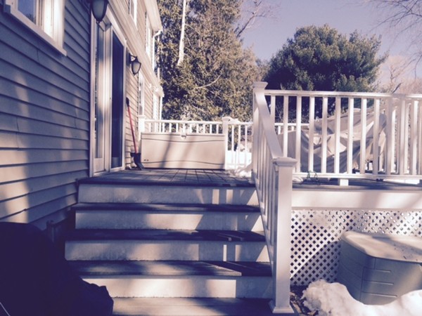 28 Chapman Road Wakefield, MA 01880 - Photo 3 of 14 Gallery Image 3