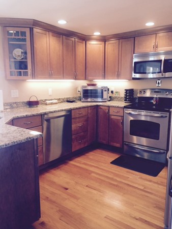28 Chapman Road Wakefield, MA 01880 - Photo 6 of 14 Gallery Image 6