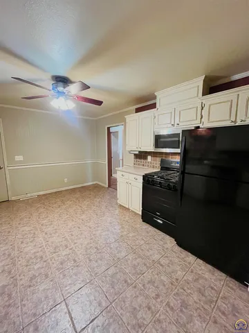 $164,900 | 1009 Janice Street, Emporia, KS 66801