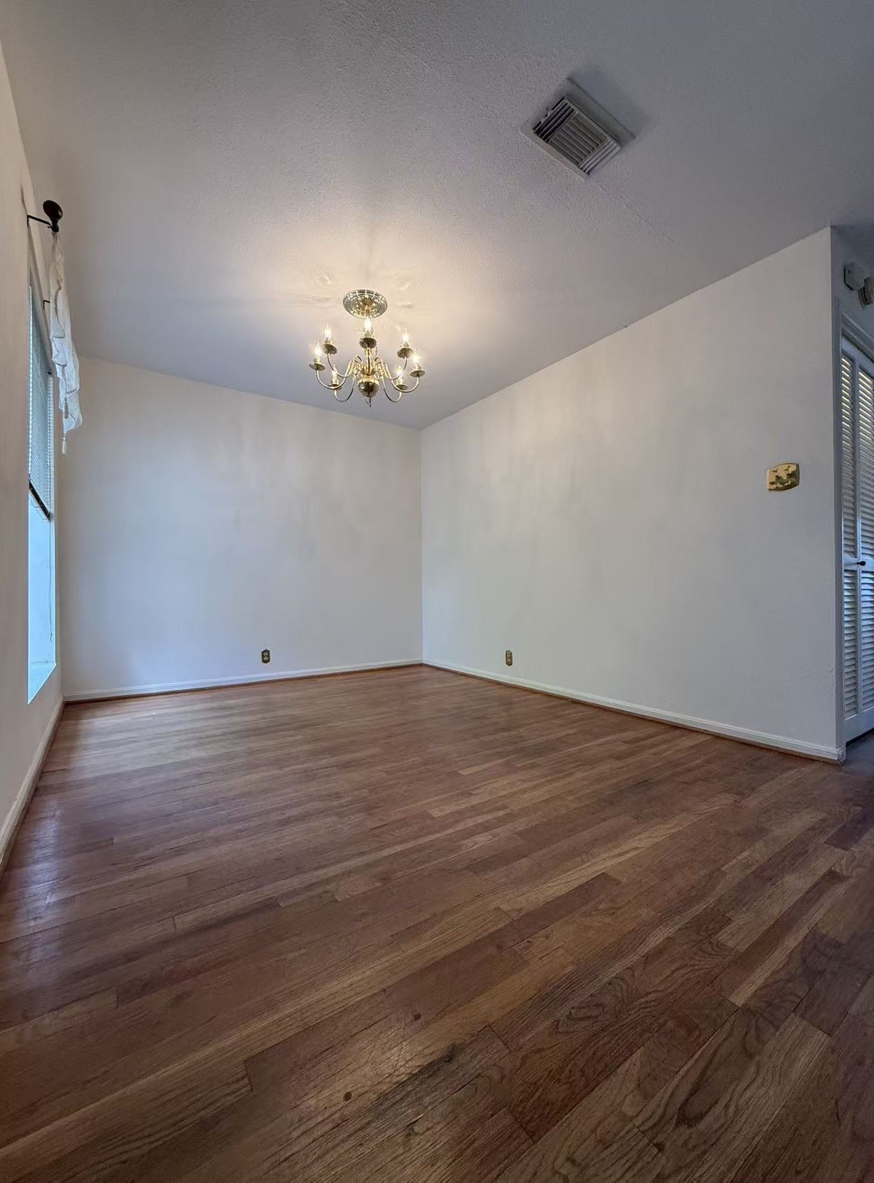 2829 Timmons Lane, Unit 176 Houston, TX 77027 - Photo 9 of 23