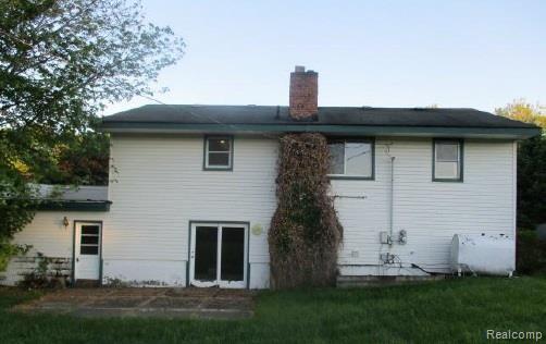 7000 West Sober Road Fowlerville, MI 48836 - Photo 2 of 17