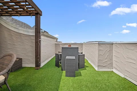 $555,000 | 821 Lester Street, Houston, TX 77007