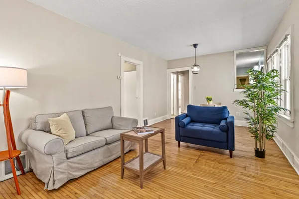 $220,000 | 1856 Orange Avenue East, St. Paul, MN 55119