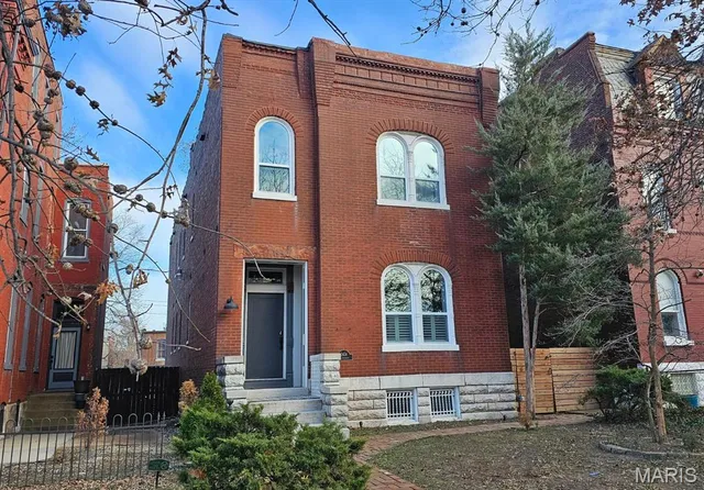$419,900 | 3434 South Jefferson Avenue, St. Louis, MO 63118