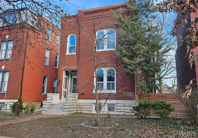 $419,900 | 3434 South Jefferson Avenue, St. Louis, MO 63118