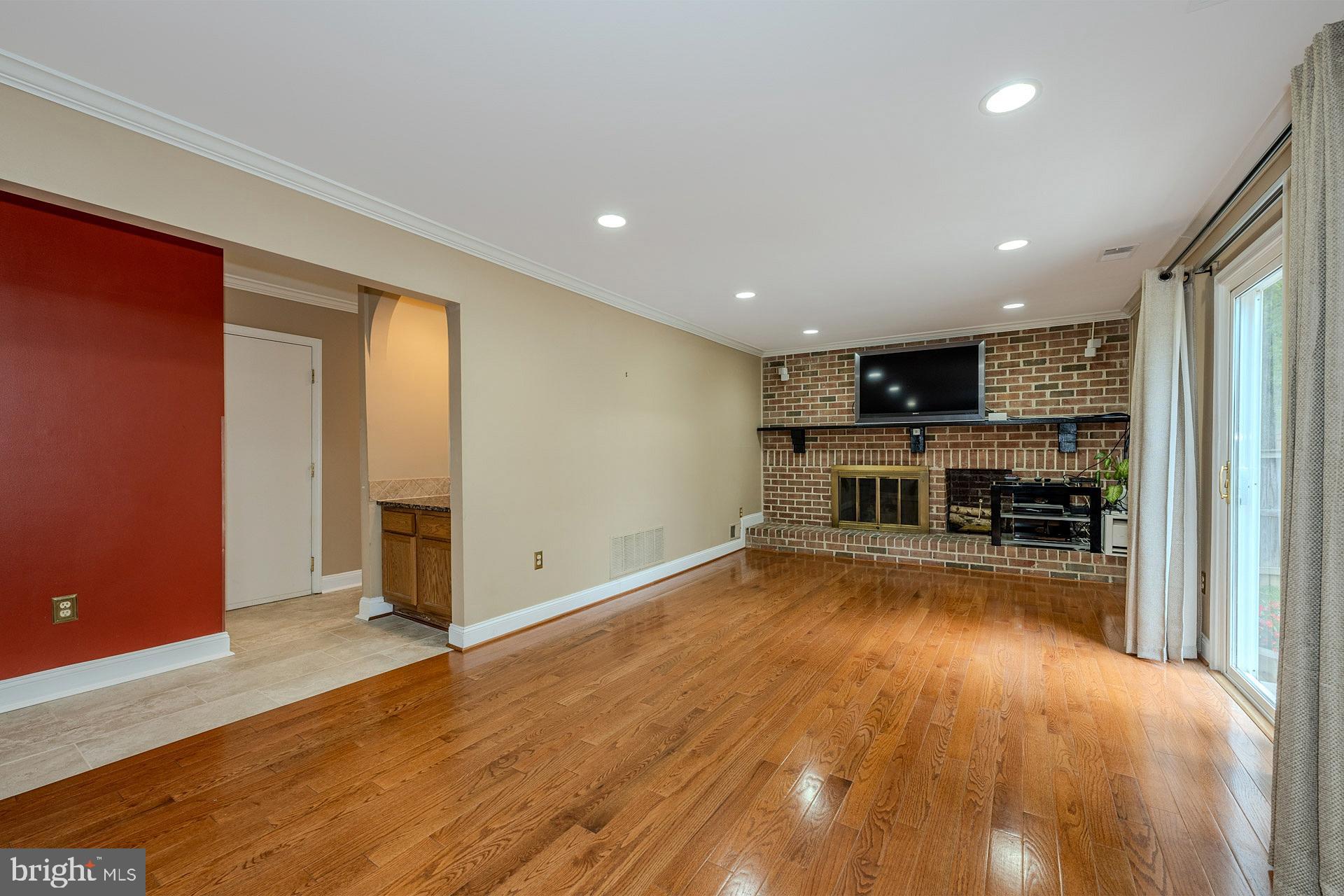 7041 Flax Street Springfield, VA 22152 - Photo 17 of 39 Gallery Image 17