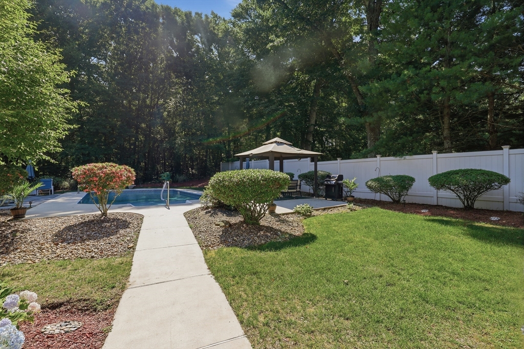 39 Westcott Road Hopedale, MA 01747 - Photo 23 of 30 Gallery Image 23