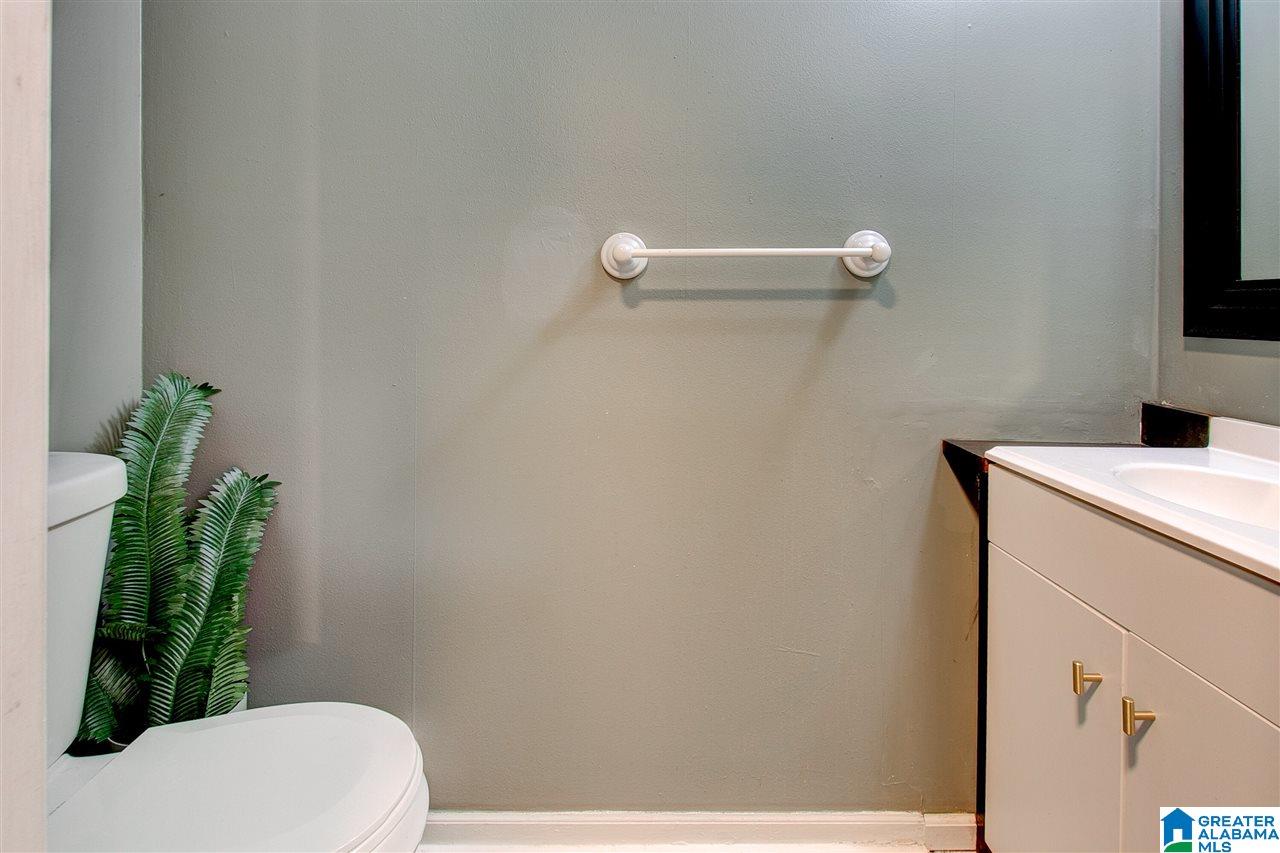 6135 Crest Green Road Birmingham, AL 35212 - Photo 12 of 14 Gallery Image 12