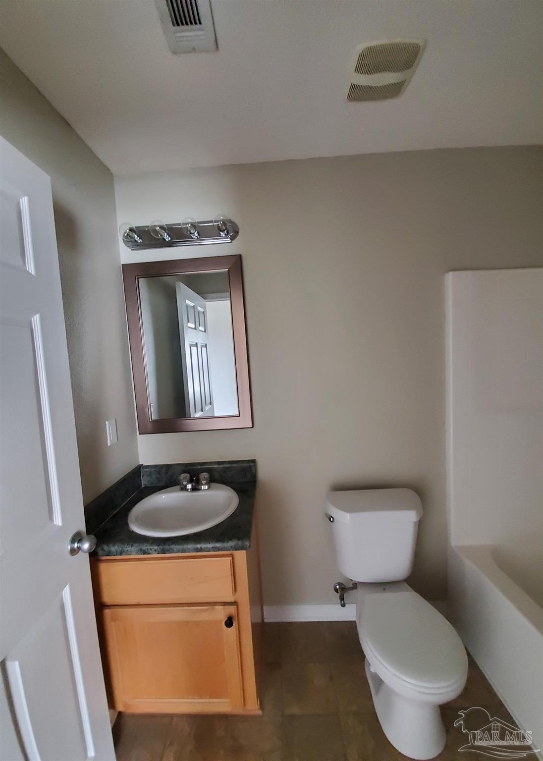5428 Cox Road Milton, FL 32583 - Photo 14 of 20 Gallery Image 14