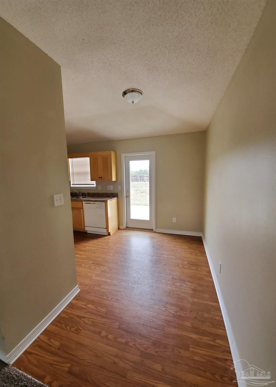 5428 Cox Road Milton, FL 32583 - Photo 6 of 20 Gallery Image 6