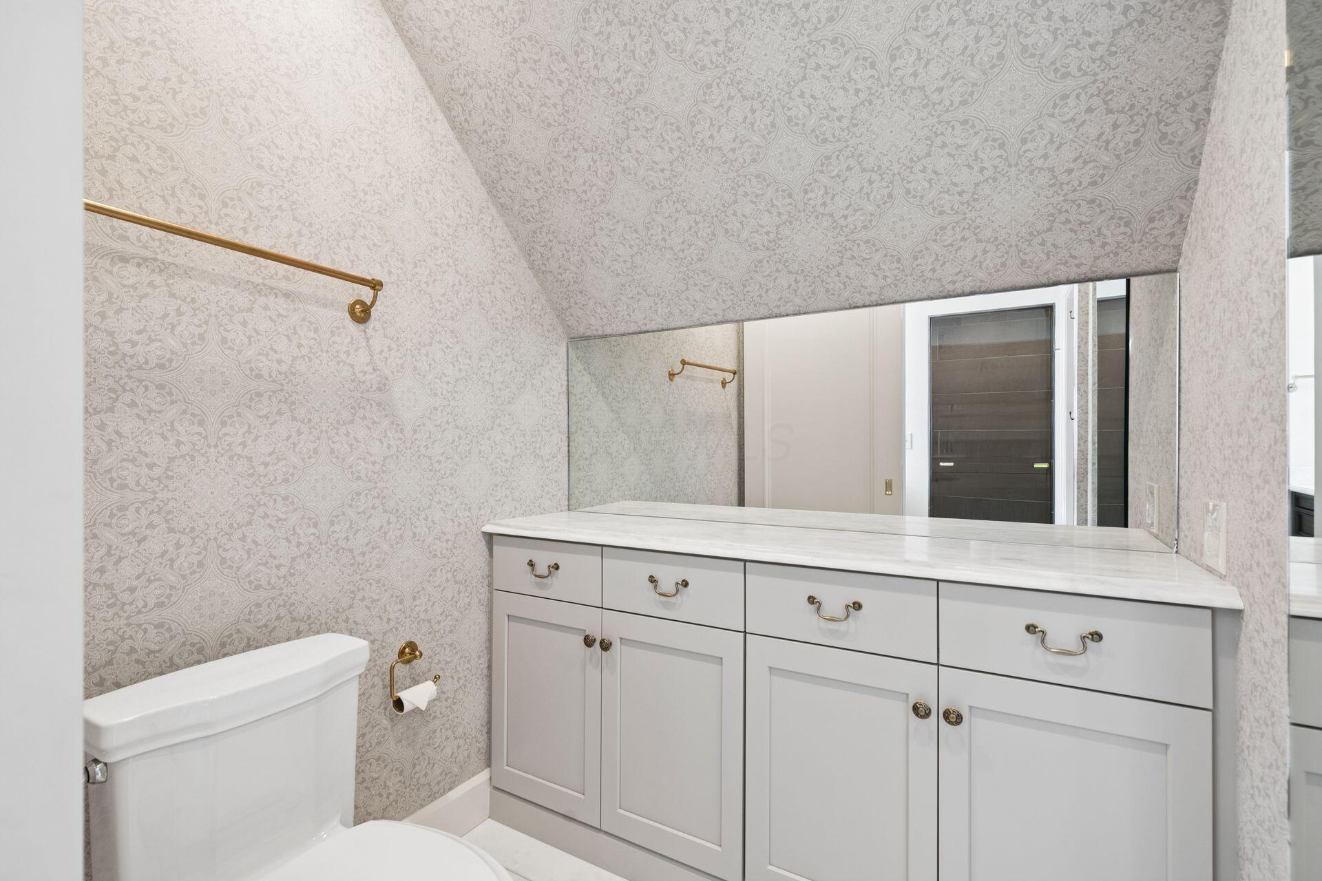 57 Preston Road Columbus, OH 43209 - Photo 94 of 175 Third Full Bathroom