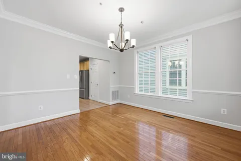 $925,000 | 1004 Gaither Road, Rockville, MD 20850