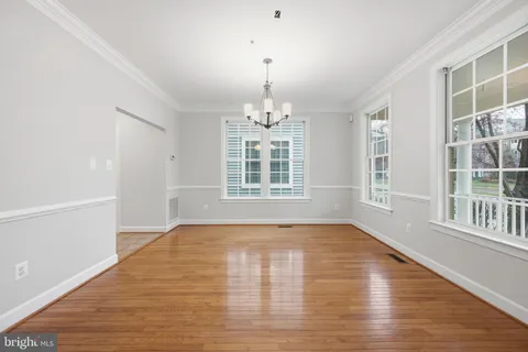 $925,000 | 1004 Gaither Road, Rockville, MD 20850