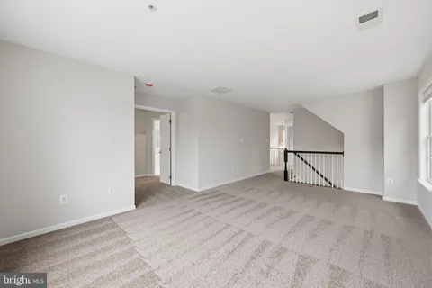 $925,000 | 1004 Gaither Road, Rockville, MD 20850