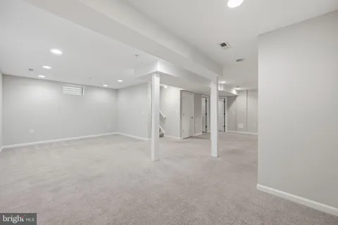 $925,000 | 1004 Gaither Road, Rockville, MD 20850