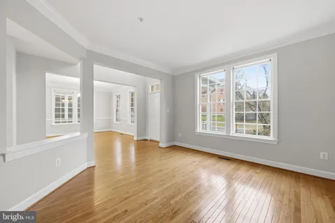 $925,000 | 1004 Gaither Road, Rockville, MD 20850