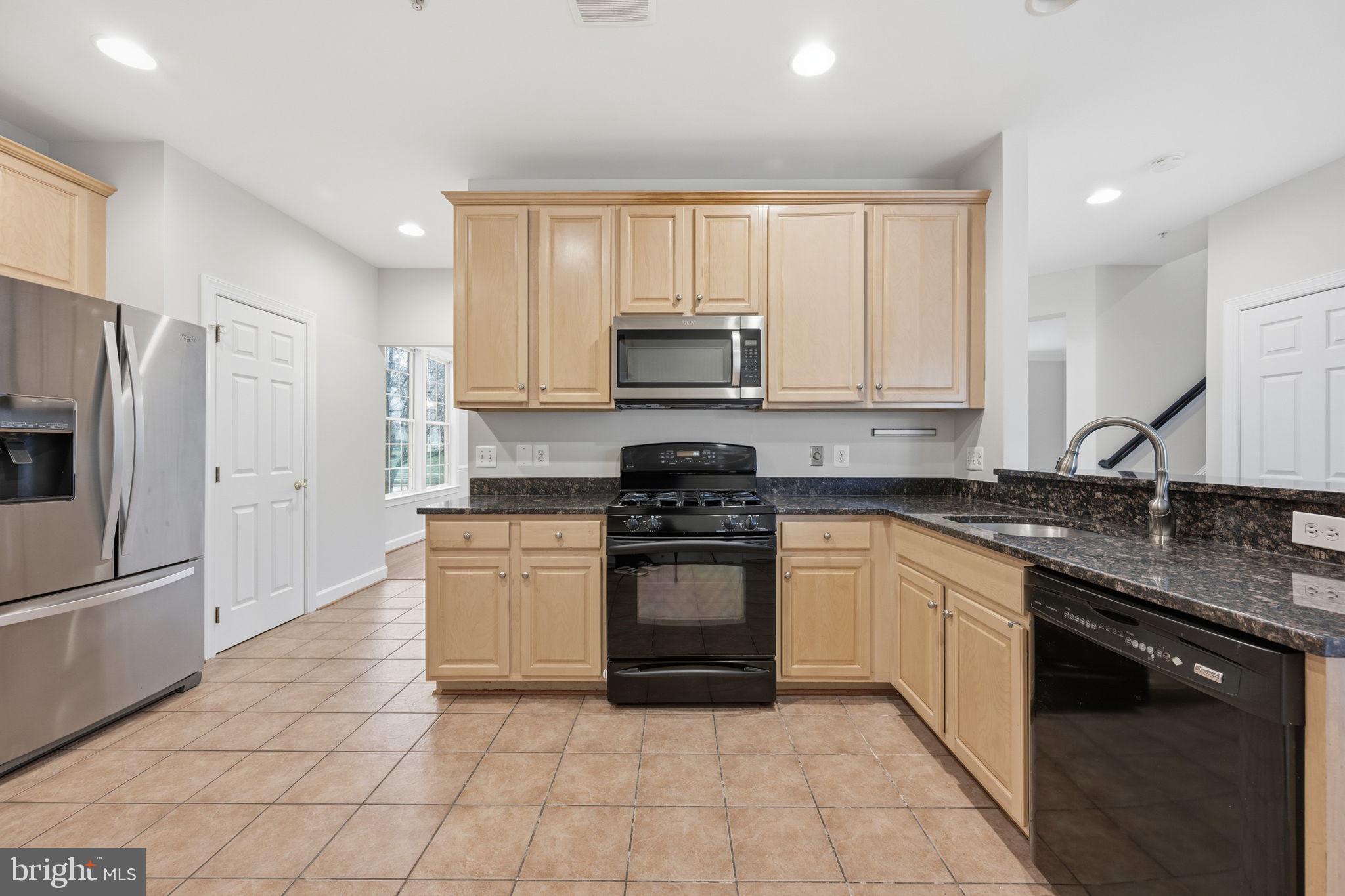 1004 Gaither Road Rockville, MD 20850 - Photo 8 of 44 Kitchen