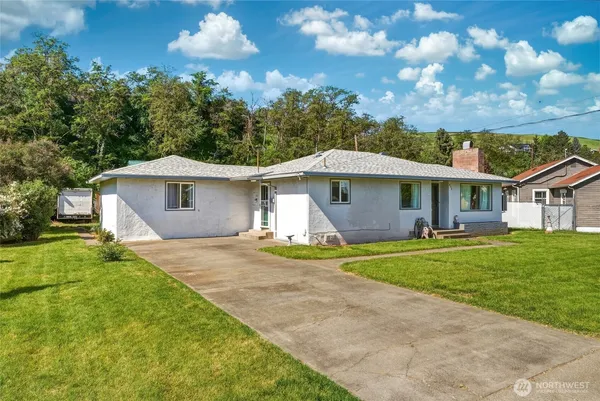 $374,000 | 636 Pierce Street, Milton Freewater, OR 97862