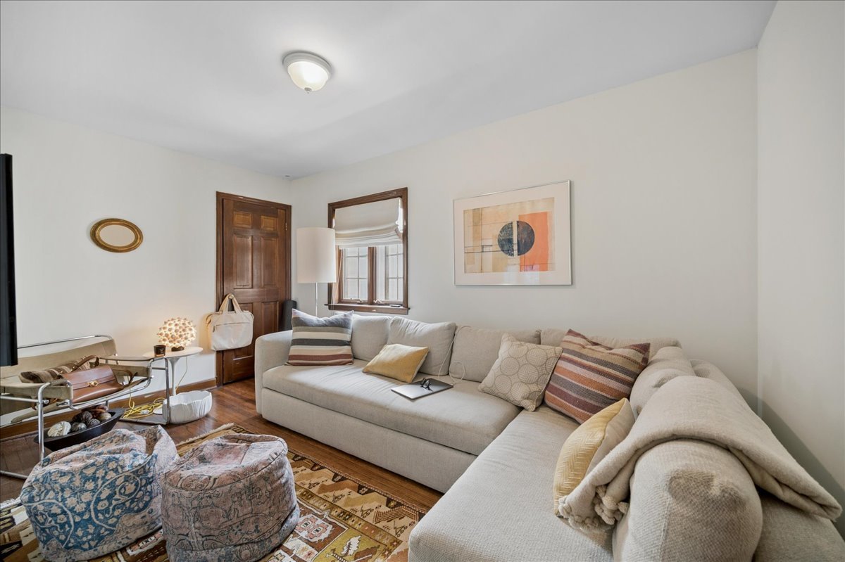 373 Sunset Road Winnetka, IL 60093 - Photo 14 of 26