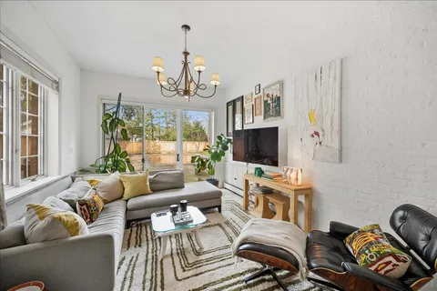 $1,439,000 | 373 Sunset Road, Winnetka, IL 60093