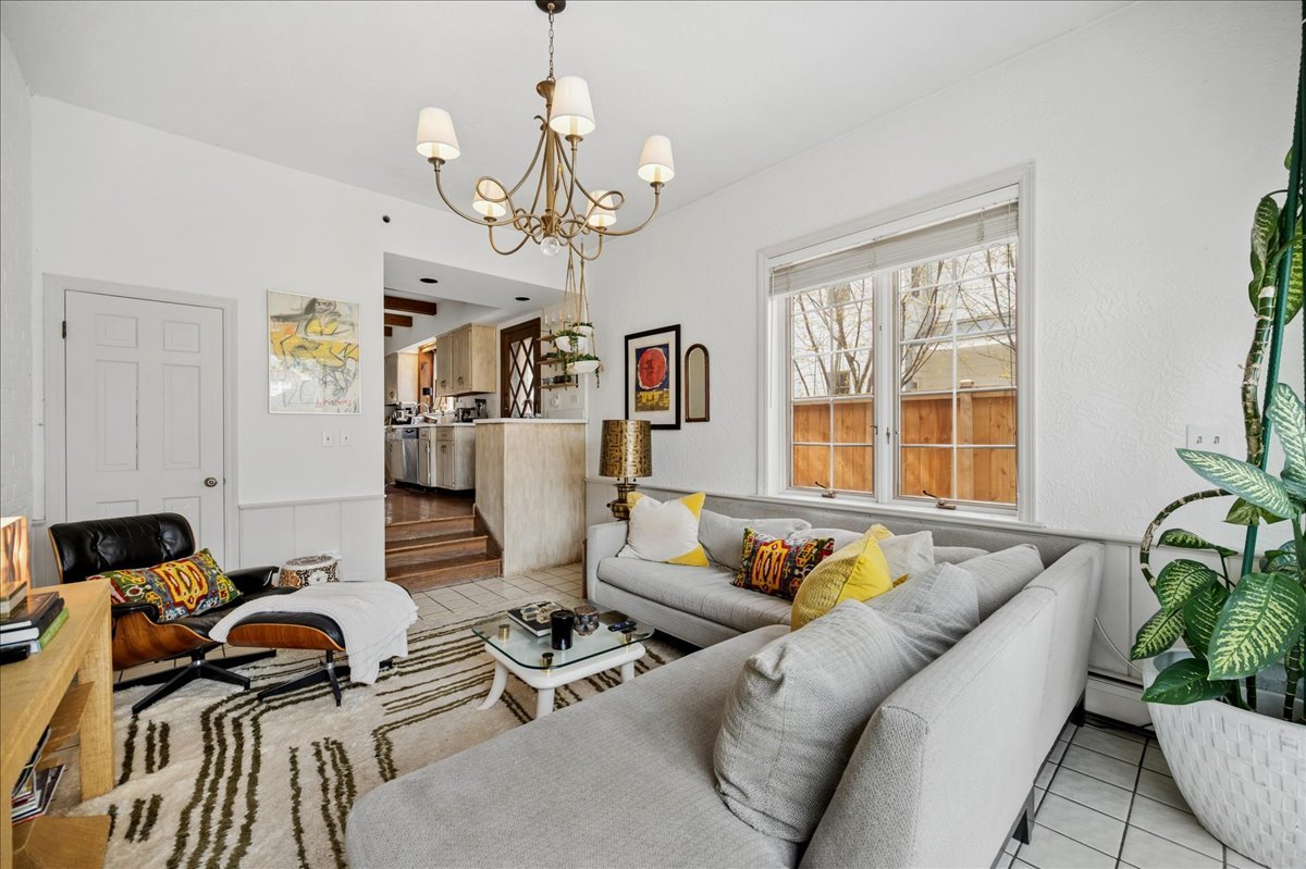 373 Sunset Road Winnetka, IL 60093 - Photo 8 of 26