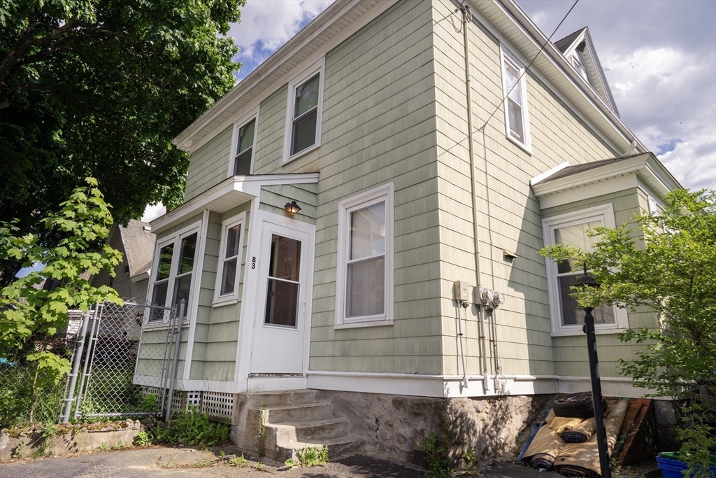 83 Arnold Street Methuen, MA 01844 - Photo 6 of 33