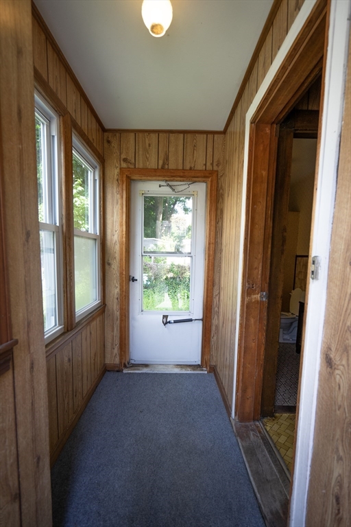 83 Arnold Street Methuen, MA 01844 - Photo 10 of 33