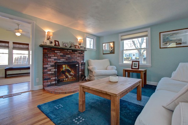 67 Wesley Road Framingham, MA 01701 - Photo 8 of 30 Gallery Image 8