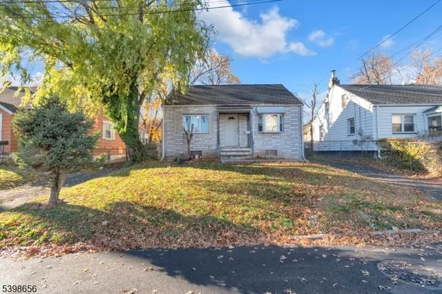 $319,000 | 141 Lenox Avenue, Irvington, NJ 07111