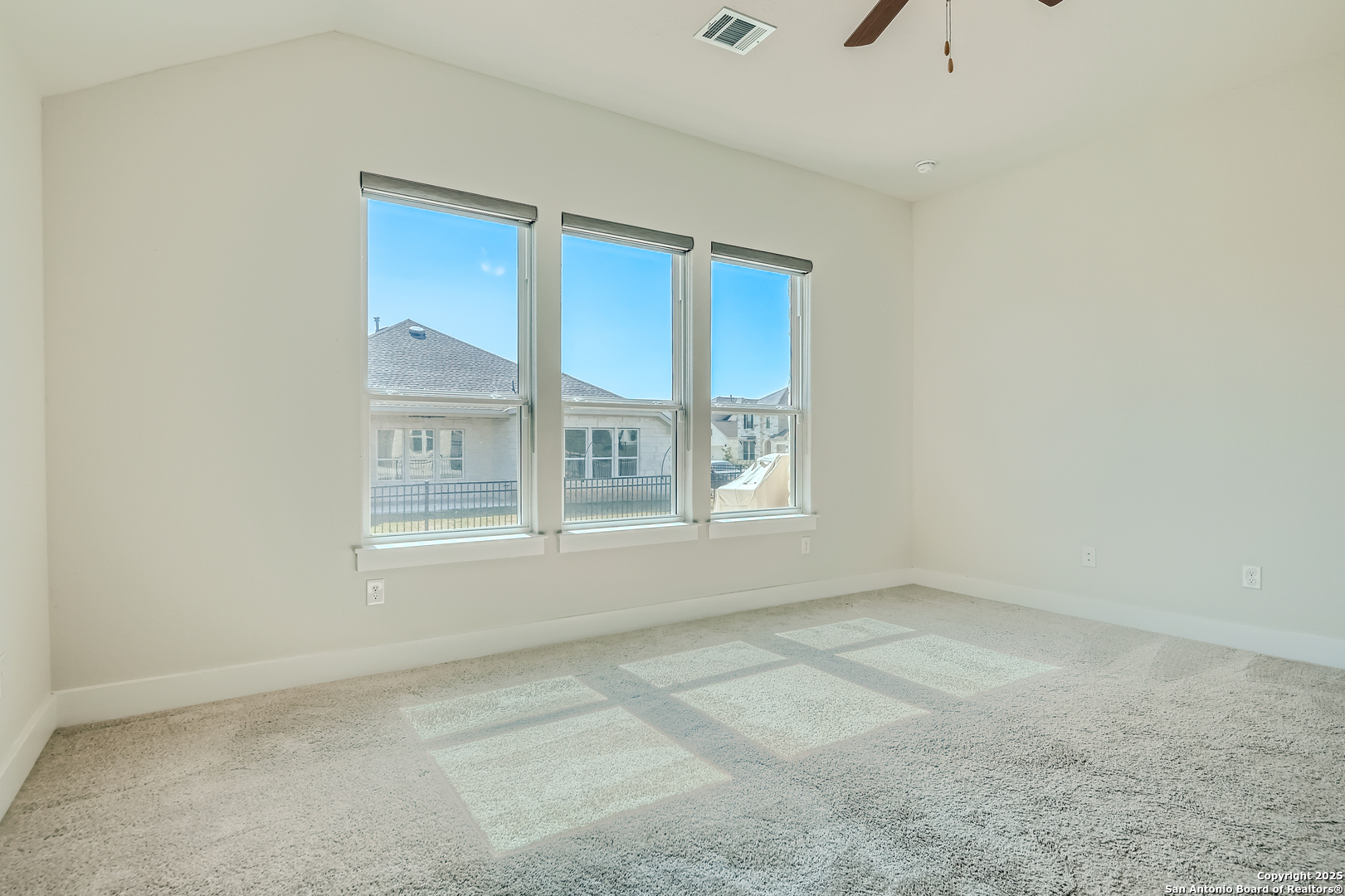 120 Simpatico Boerne, TX 78006 - Photo 14 of 37