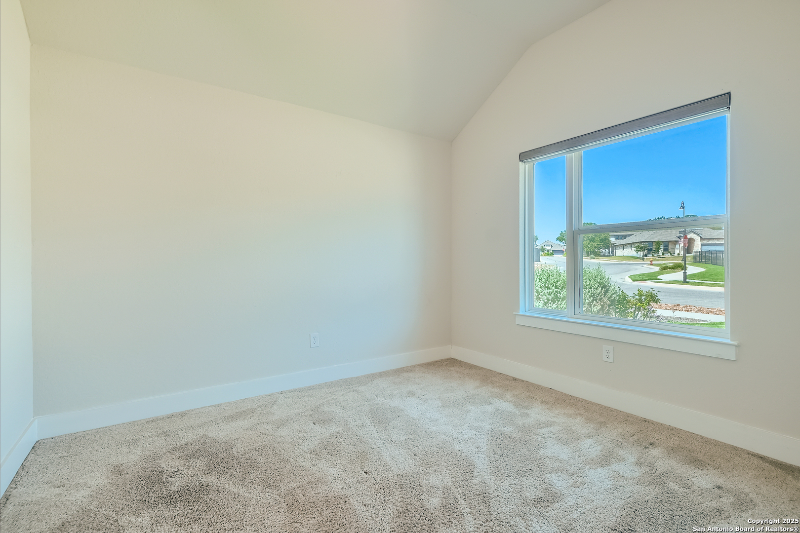 120 Simpatico Boerne, TX 78006 - Photo 17 of 37