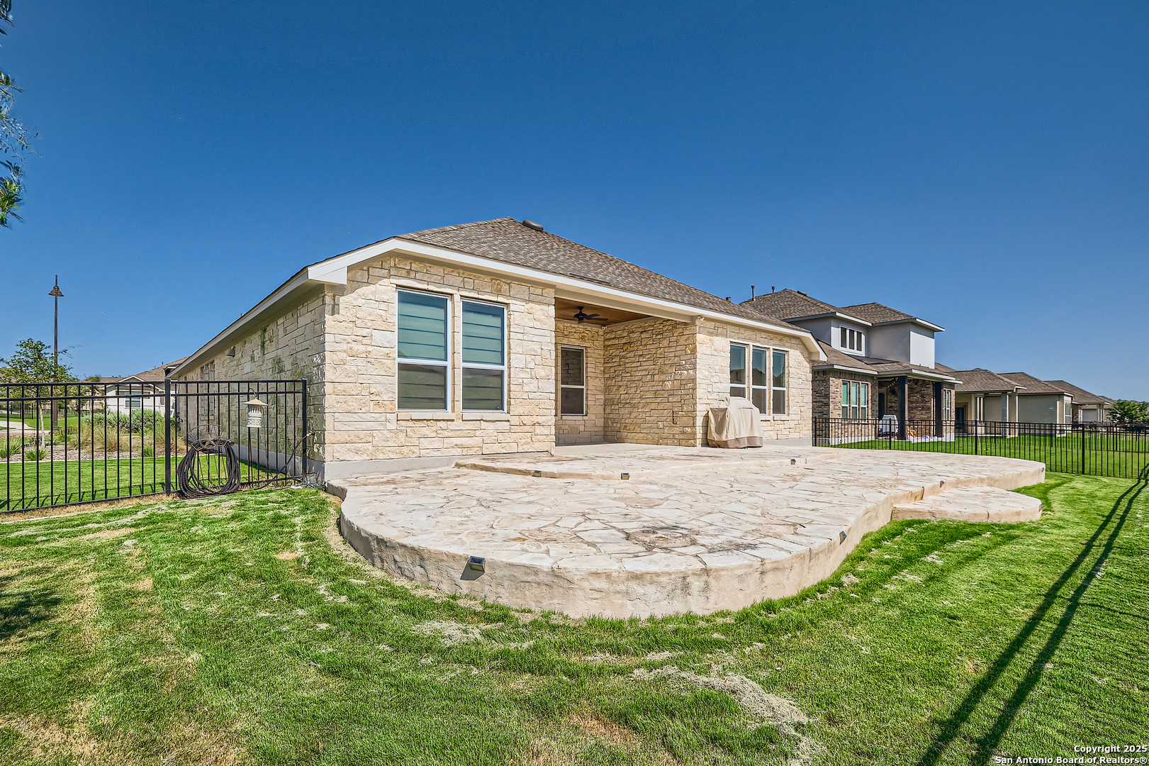 120 Simpatico Boerne, TX 78006 - Photo 28 of 37