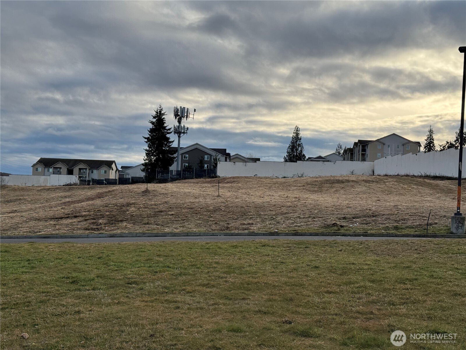 11918 Airport Road Everett, WA 98204 - Photo 4 of 16