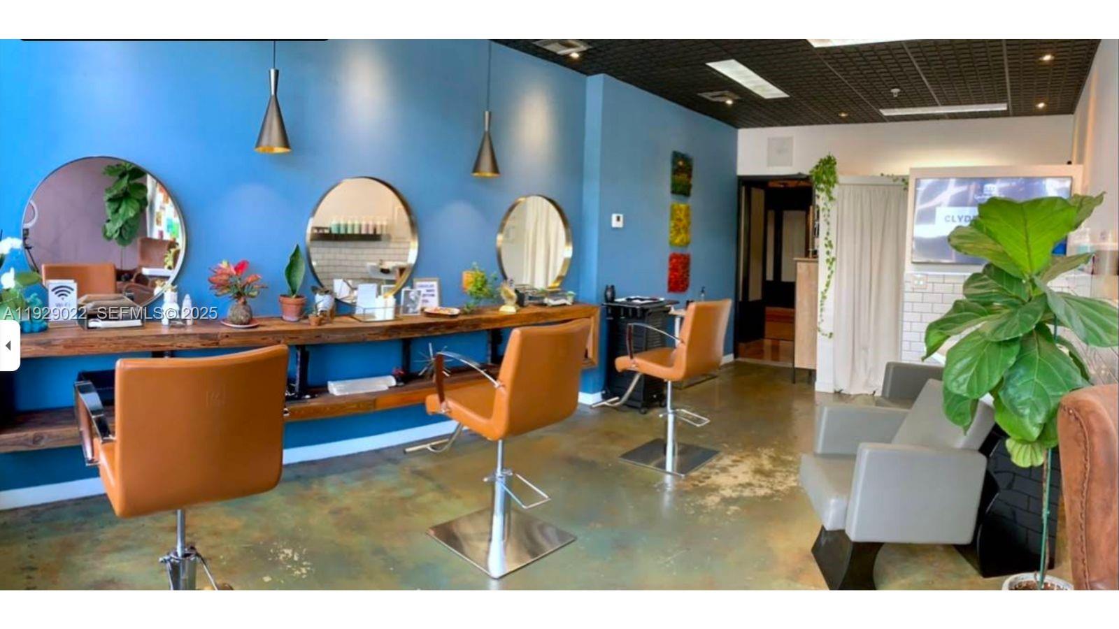 600 Northeast 36th Street, Unit 218 Miami, FL 33137 - Photo 25 of 31 a outdoor living space with furniture and a potted plant