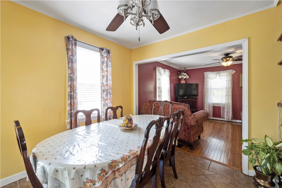 70 Perkins Avenue Cranston, RI 02910 - Photo 19 of 36