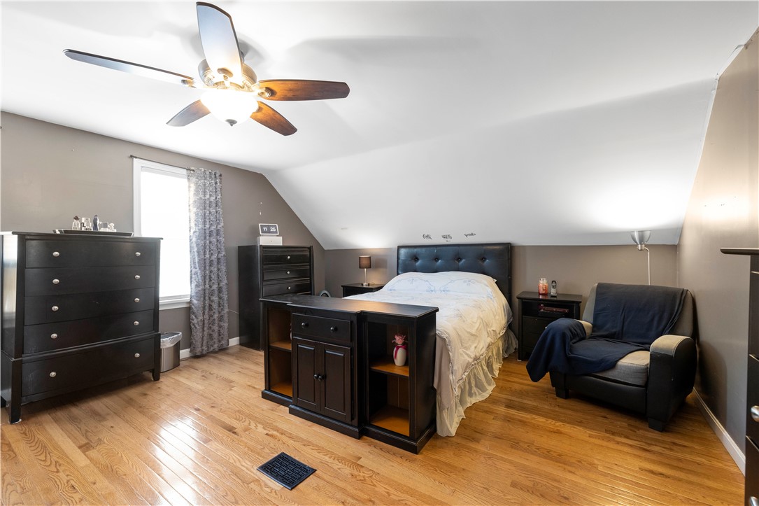 70 Perkins Avenue Cranston, RI 02910 - Photo 22 of 36