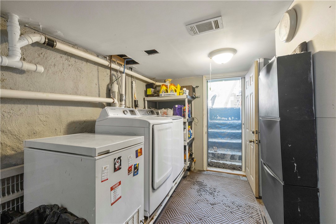 70 Perkins Avenue Cranston, RI 02910 - Photo 31 of 36