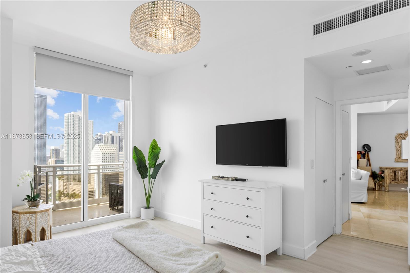 901 Brickell Key Boulevard, Unit 3301 Miami, FL 33131 - Photo 4 of 20