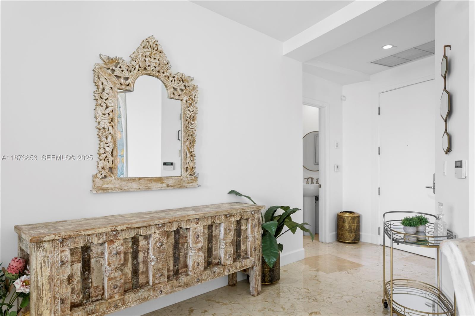 901 Brickell Key Boulevard, Unit 3301 Miami, FL 33131 - Photo 10 of 20