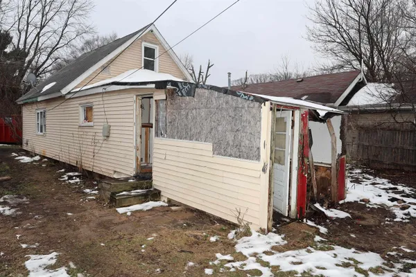 $39,900 | 52078 Forestbrook Avenue, South Bend, IN 46637