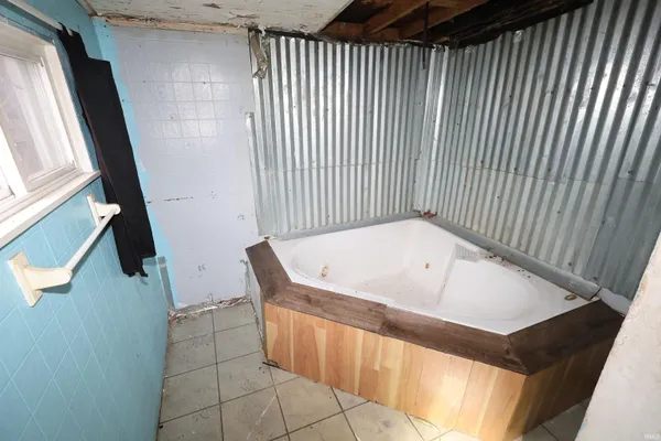 $39,900 | 52078 Forestbrook Avenue, South Bend, IN 46637