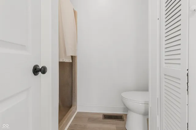 $475,000 | 2600 North Raceway Road, Indianapolis, IN 46234