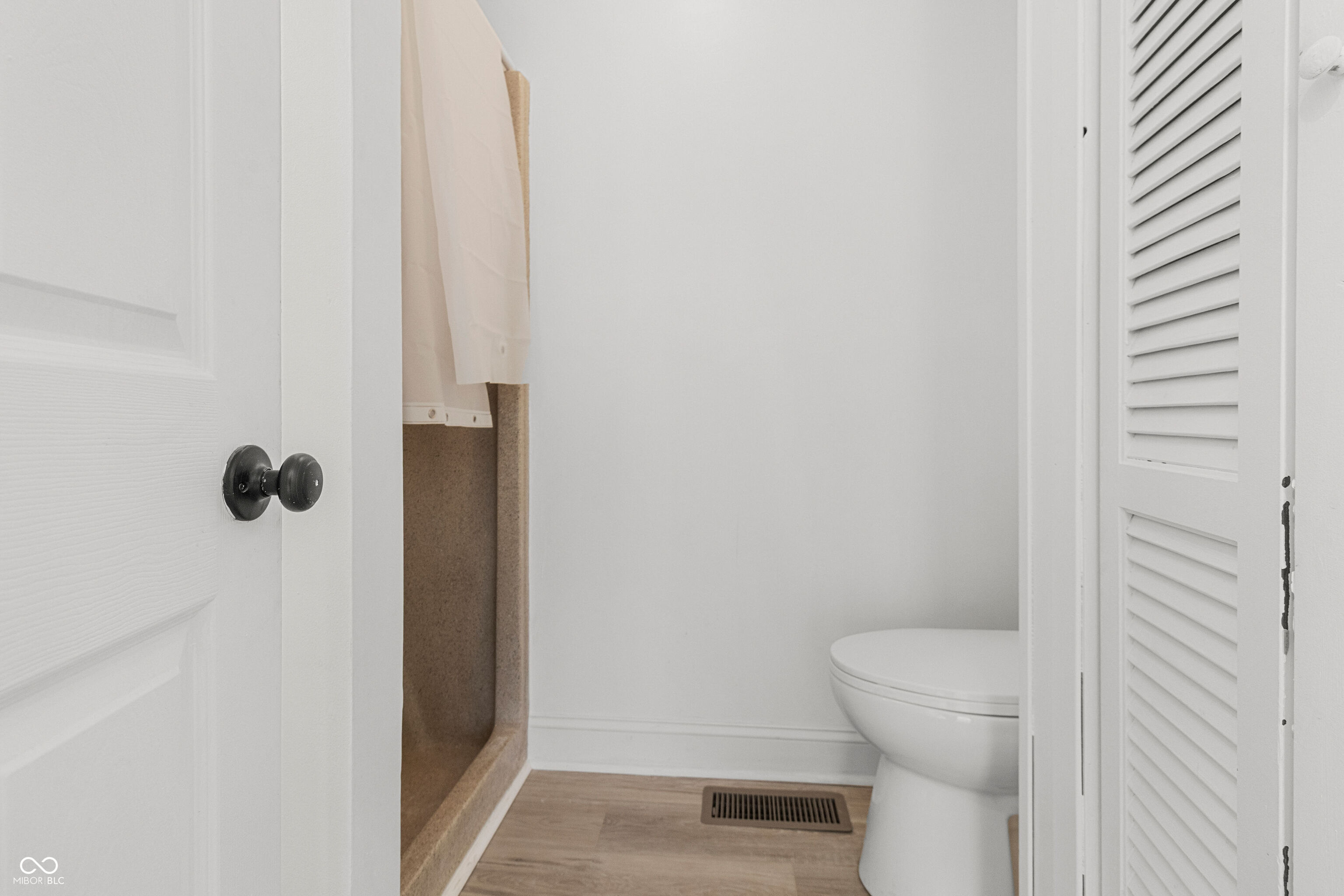 2600 North Raceway Road Indianapolis, IN 46234 - Photo 24 of 42