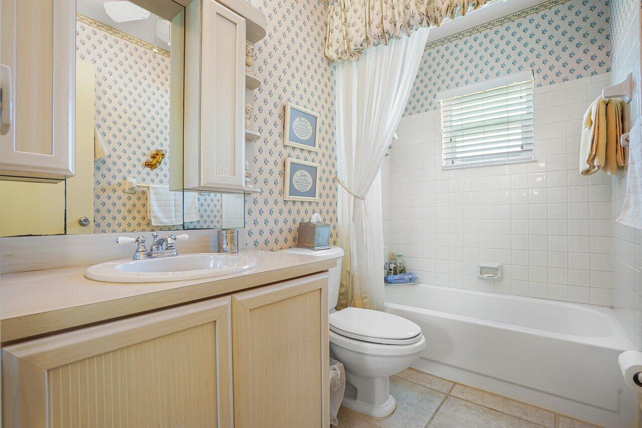 9160 Southampton Place Boca Raton, FL 33434 - Photo 16 of 34 014-9160SouthamptonPlace-BocaRaton-FL-33