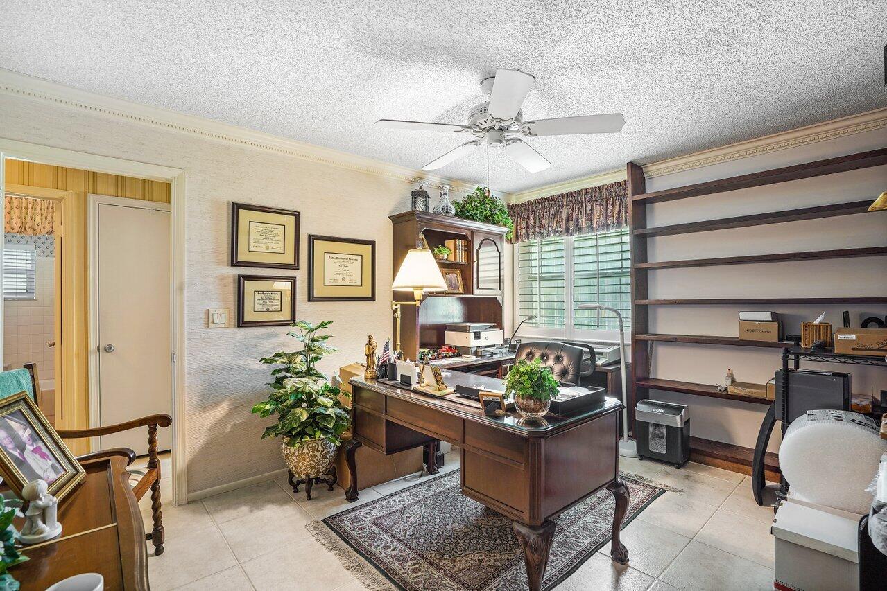 9160 Southampton Place Boca Raton, FL 33434 - Photo 18 of 34 009-9160SouthamptonPlace-BocaRaton-FL-33